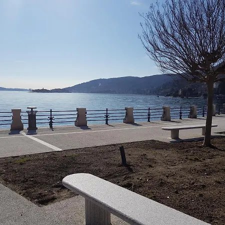 ホテル Elvezia Lake Maggiore