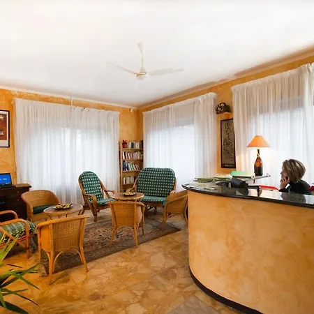 Hotell Elvezia 2*